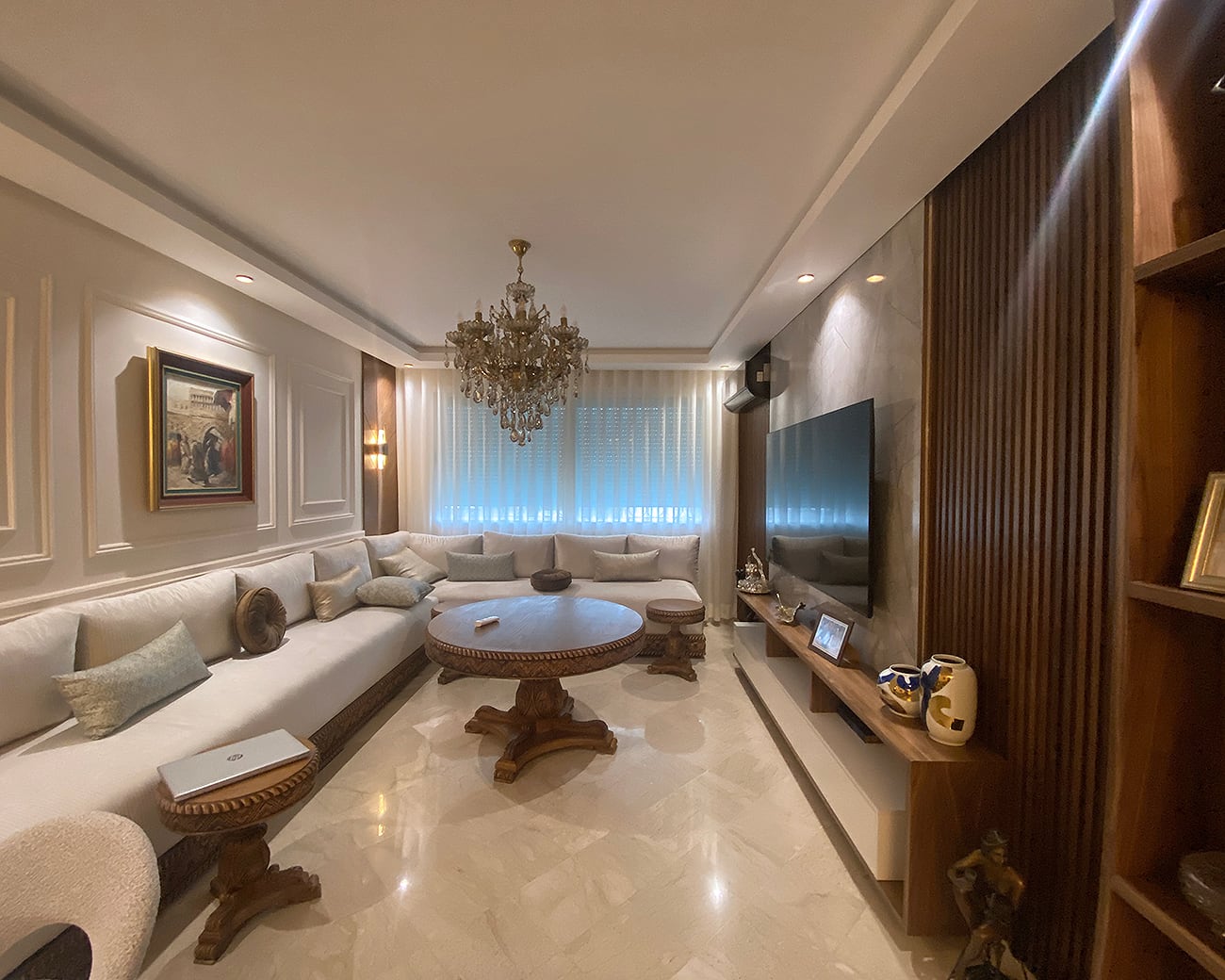 Salon Dynastique Harmony Interiors